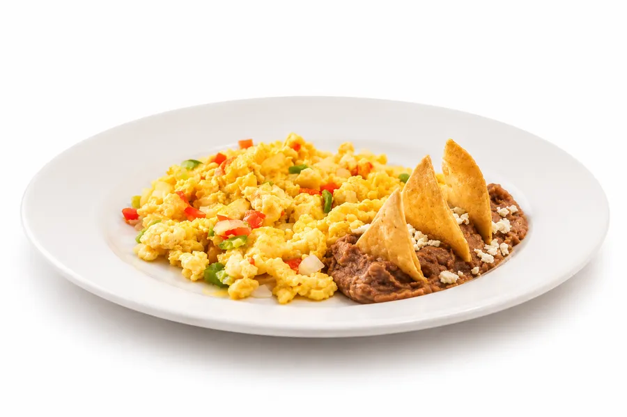 Huevos al Gusto — Salchicha, jamón, estrellados, rancheros, divorciados, a la